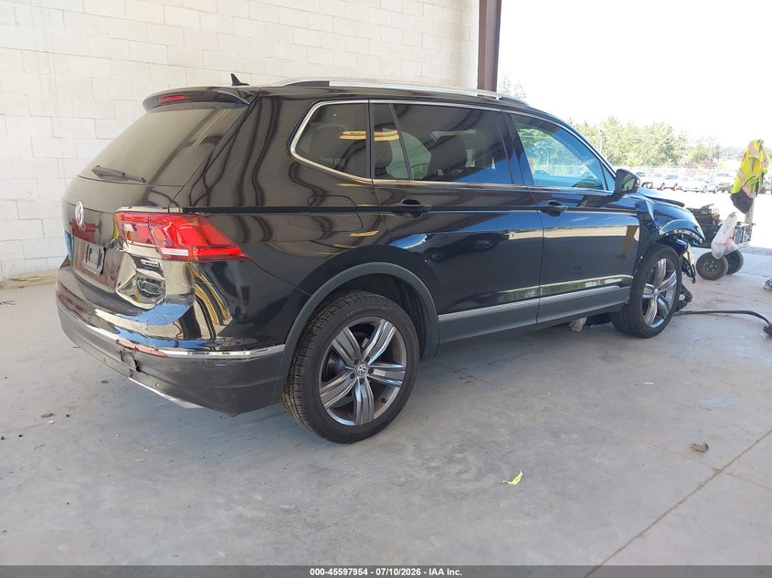 2020 VOLKSWAGEN TIGUAN auction photo 4