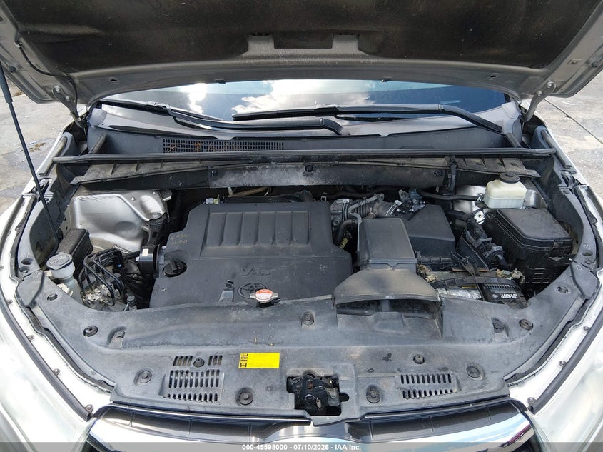 TOYOTA HIGHLANDER - zdjęcie 10