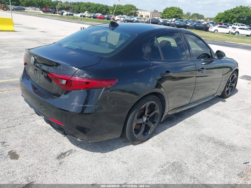 2018 ALFA ROMEO GIULIA auction photo 4