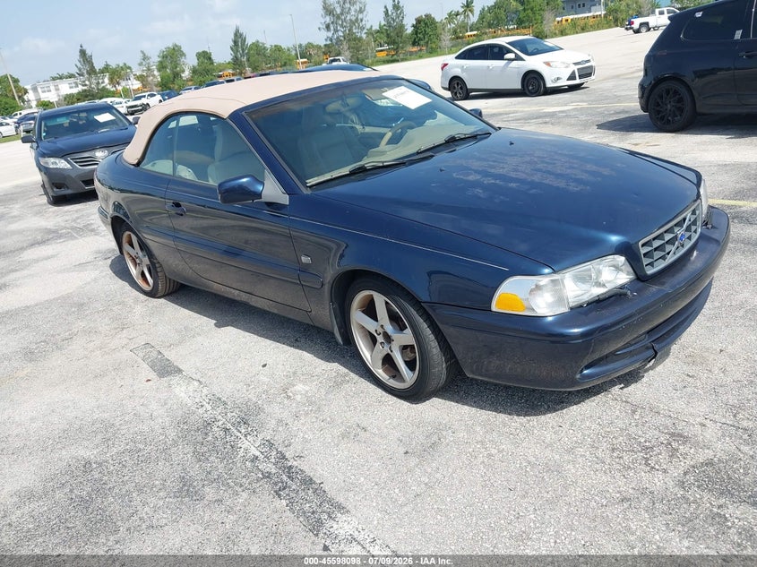 2004 VOLVO C70 auction photo 1