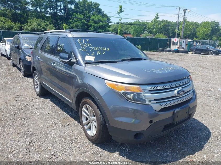 Vin: 1fmhk8d89bga58528, lot: 46096542, ford explorer xlt 2011 img_1