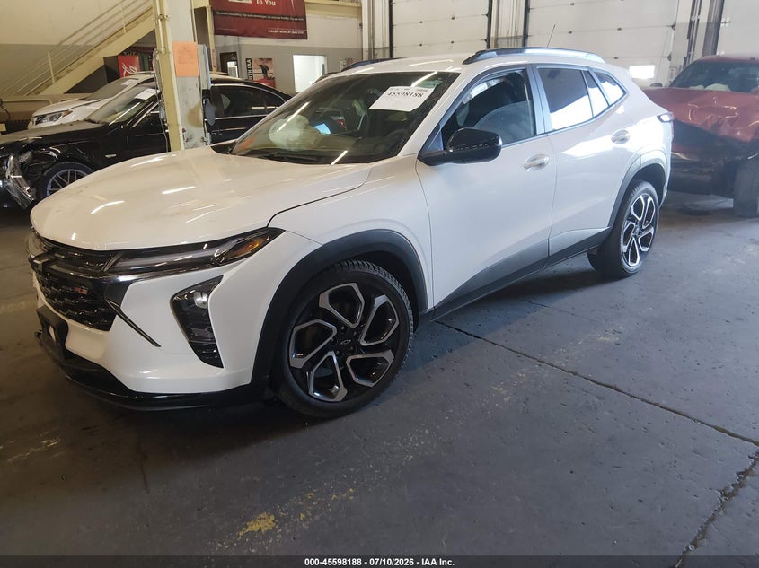 2025 CHEVROLET TRAX auction photo 2