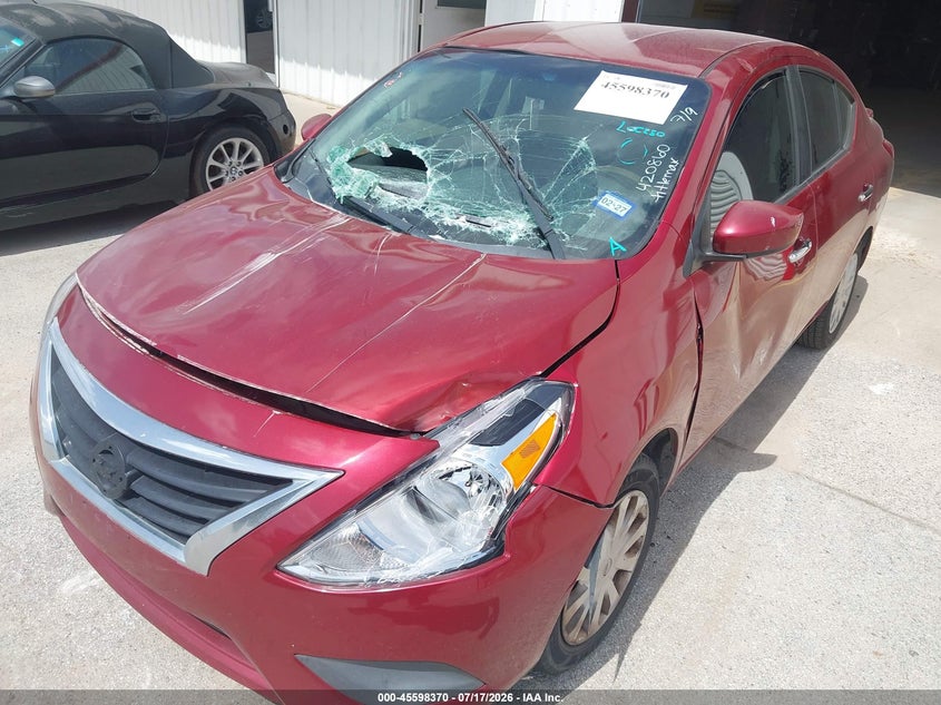 2017 NISSAN VERSA auction photo 6