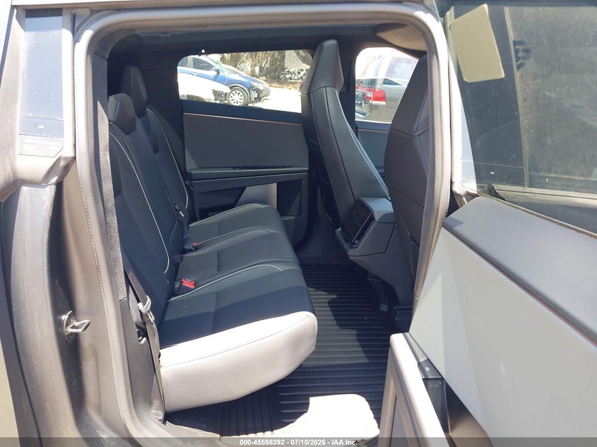 2024 Tesla Cybertruck Cyberbeast VIN: 7G2CEHEE7RA037282 Lot: 45598392