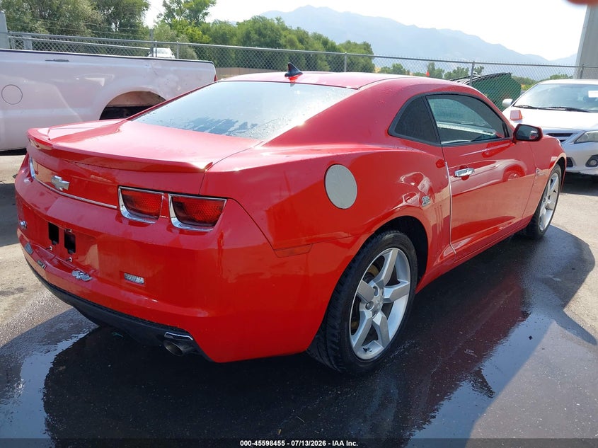 2013 CHEVROLET CAMARO auction photo 4