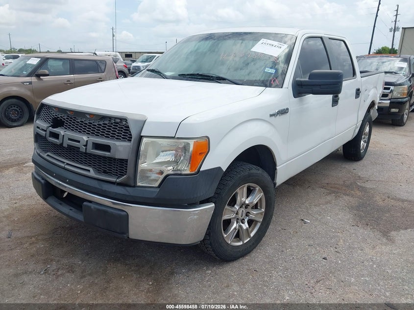 2013 Ford F-150, Normal Wear & Tear, IAAI, VIN 1FTFW1CF7DKD97084 — photo 2