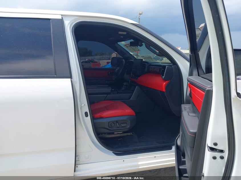 2024 TOYOTA TUNDRA HYBRID auction photo 5