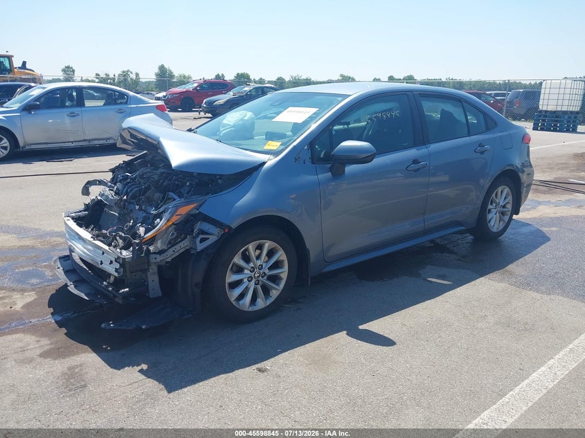 2020 Toyota Corolla, Front End, IAAI, VIN 5YFVPRAE1LP113997 — photo 2