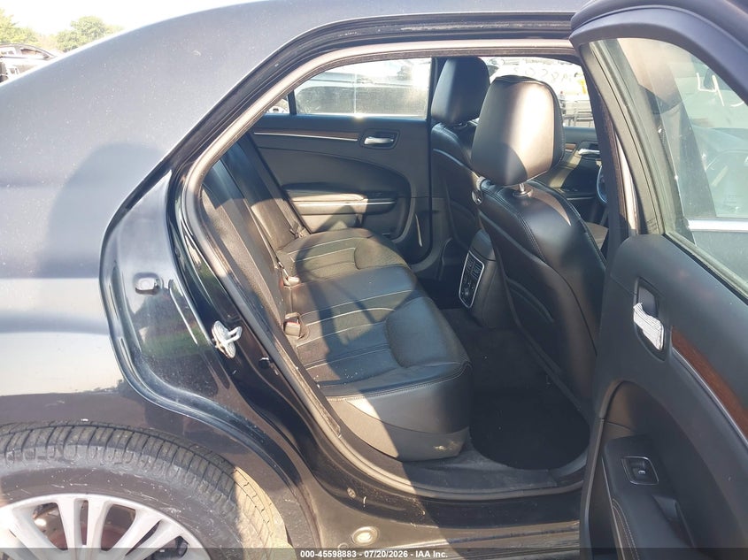2014 Chrysler 300C John Varvatos Luxury Edition Awd VIN: 2C3CCAJG1EH328119 Lot: 45598883