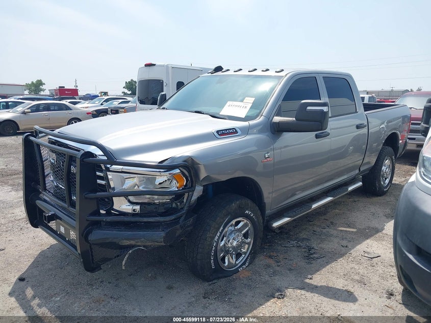 Vin: 3c6ur5cl7pg617743, lot: 46097539, ram 2500 tradesman  4x4 6'4 box 20232