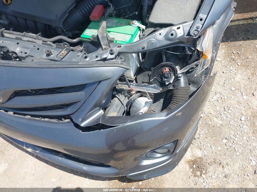 2013 TOYOTA COROLLA auction photo 6