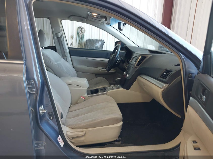 2014 SUBARU OUTBACK auction photo 5