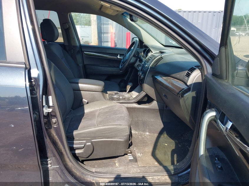 2012 KIA SORENTO auction photo 5