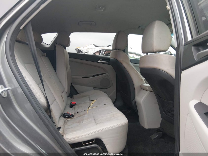 2020 HYUNDAI TUCSON auction photo 8