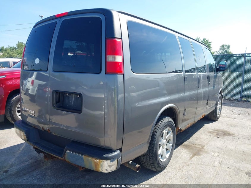 2011 GMC SAVANA 1500 auction photo 4