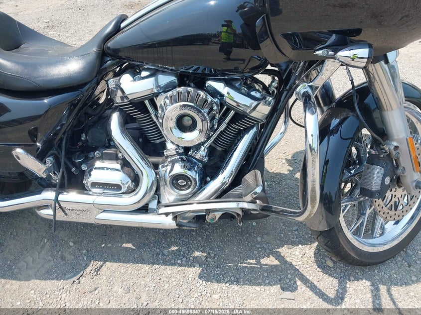 2017 Harley-Davidson Fltrx Road Glide VIN: 1HD1KHC13HB651767 Lot: 45599347