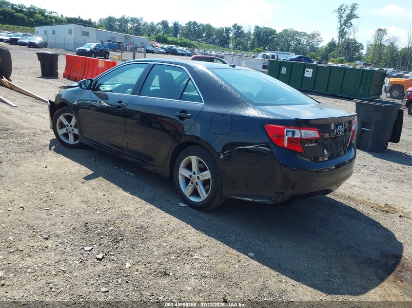 2013 TOYOTA CAMRY auction photo 3