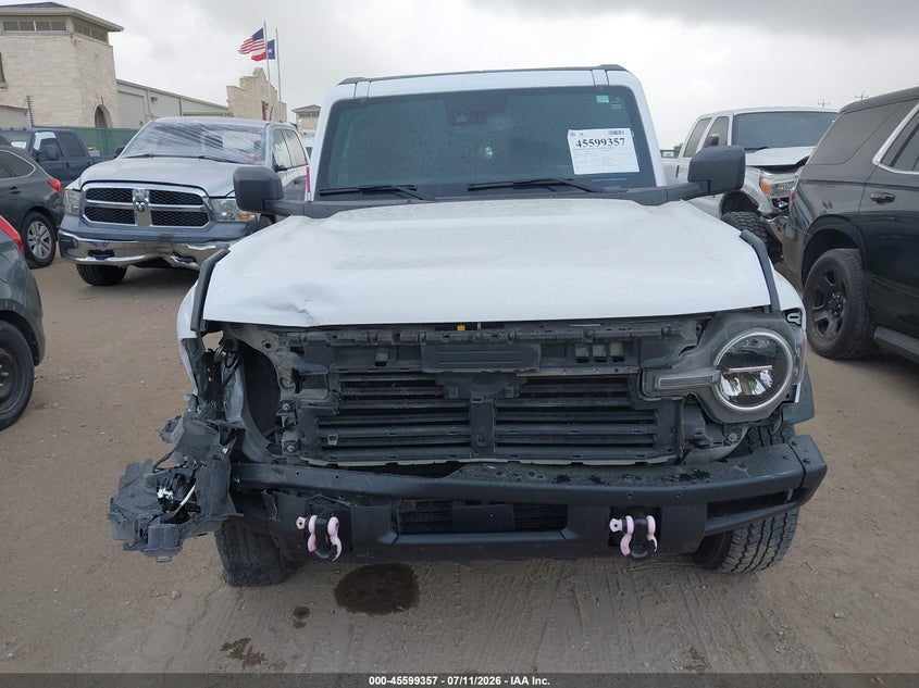2023 Ford Bronco Big Bend/Black Diamond/Outer Banks VIN: 1FMDE5AP6PLB69942 Lot: 45599357