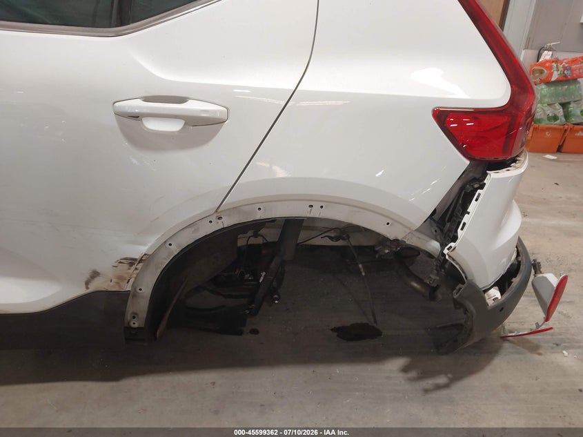 2023 Volvo Xc40 B5 Plus Bright Theme VIN: YV4L12UN9P2932222 Lot: 45599362