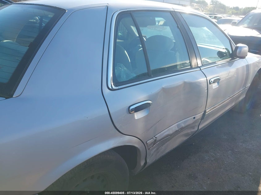 1999 Mercury Grand Marquis Gs VIN: 2MEFM74W1XX640248 Lot: 45599405