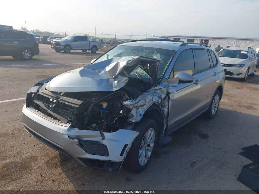 2019 Volkswagen Tiguan 2.0T S, Удар спереди, IAAI, VIN 3VV1B7AX5KM189507 — фото 2