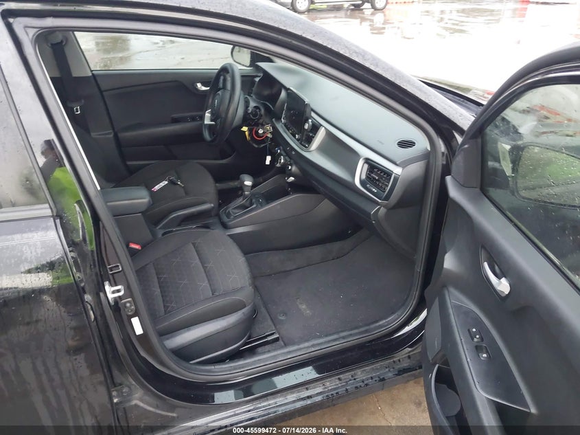 2021 KIA RIO auction photo 5