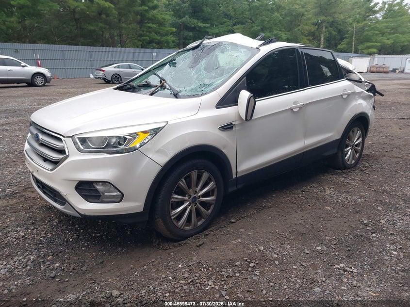 Vin: 1fmcu0j94hua37387, lot: 46097895, ford escape titanium 20172