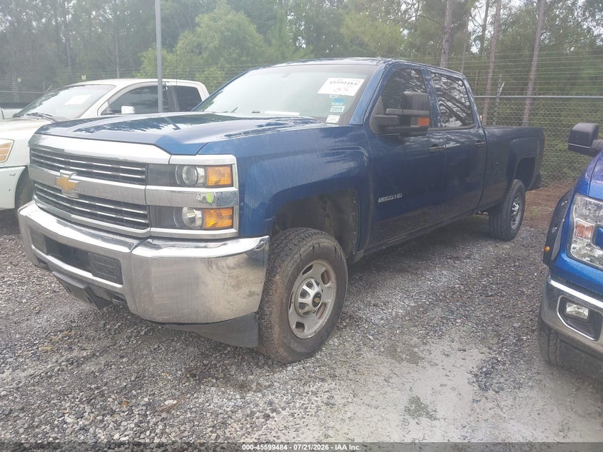 2017 CHEVROLET SILVERADO 2500HD auction photo 2