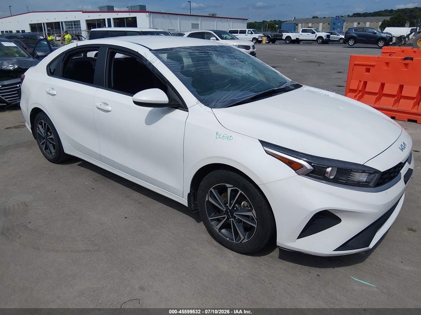 Vin: 3kpf24adxre728667, lot: 46097954, kia forte lxs 2024 img_1