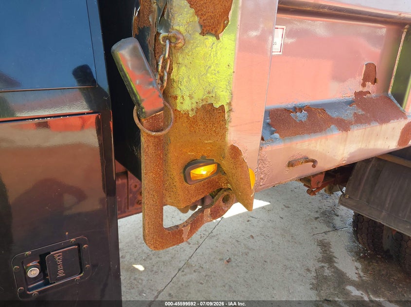 2014 FORD F-550 CHASSIS auction photo 6