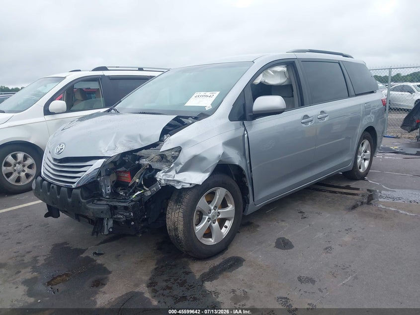 2017 Toyota Sienna, Left Front, IAAI, VIN 5TDKZ3DC3HS860763 — photo 2
