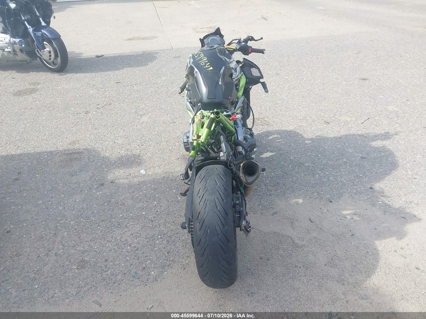 2019 KAWASAKI ZR900 auction photo 6