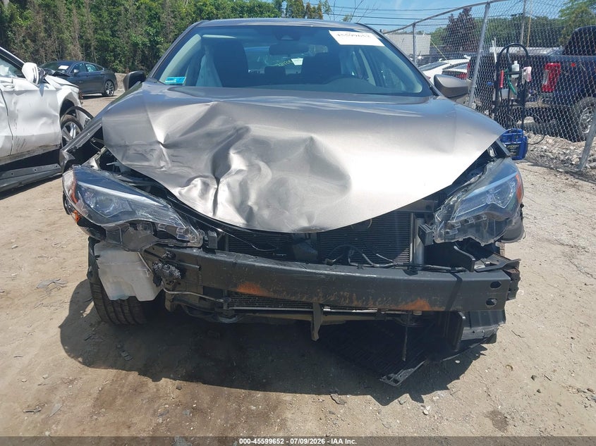 2017 TOYOTA COROLLA auction photo 6