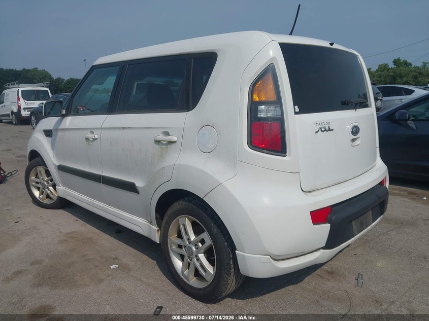 2011 KIA SOUL auction photo 3
