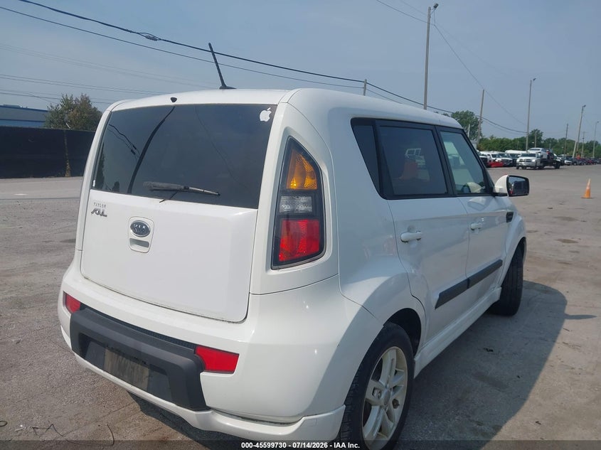 2011 KIA SOUL auction photo 4