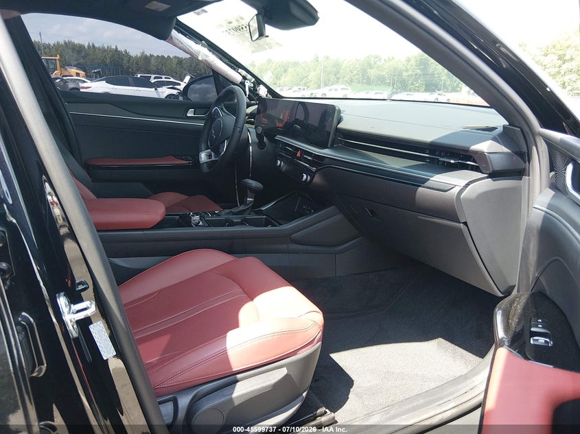 2025 KIA K5 auction photo 5