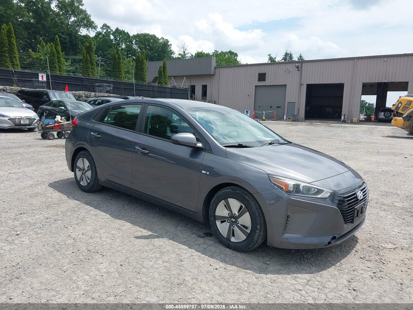 2018 HYUNDAI IONIQ HYBRID BLUE — Photo gallery