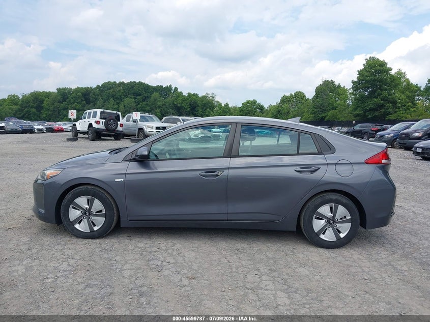 2018 HYUNDAI IONIQ HYBRID BLUE — Фото 16