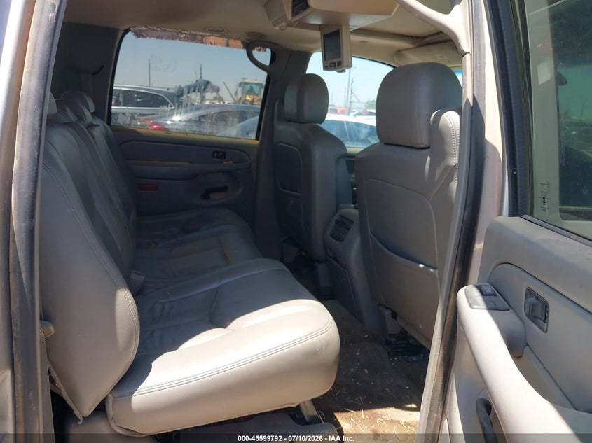 2005 Chevrolet Suburban 1500 Z71 VIN: 3GNFK16Z35G206892 Lot: 45599792