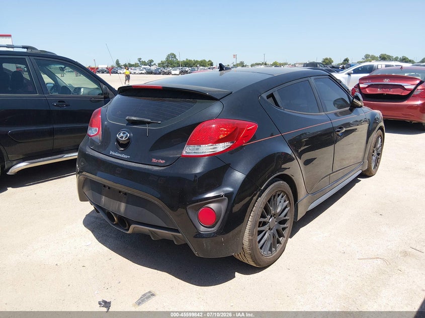 2013 HYUNDAI VELOSTER auction photo 4