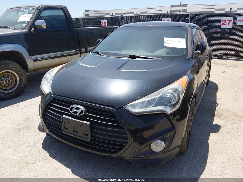 2013 HYUNDAI VELOSTER auction photo 6