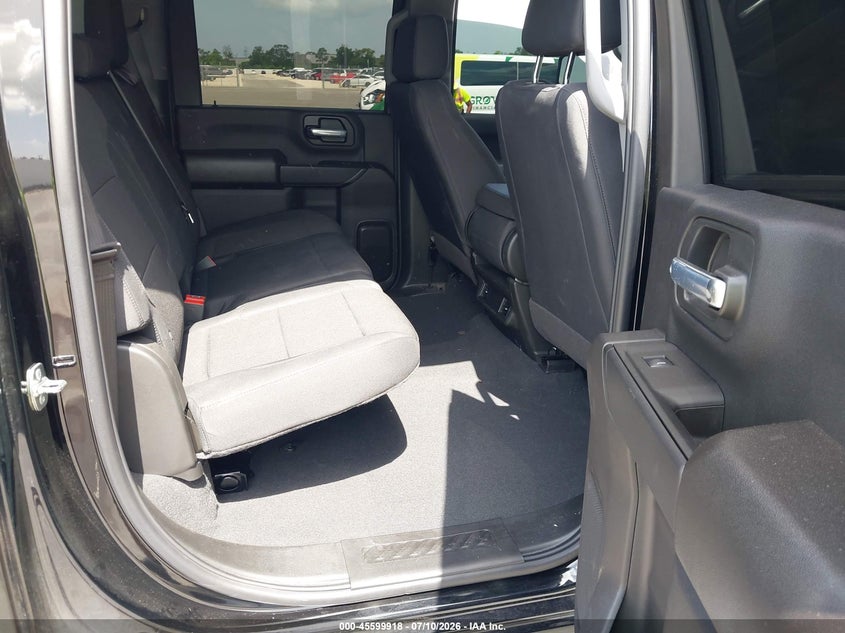 2026 CHEVROLET SILVERADO 2500 HD auction photo 8