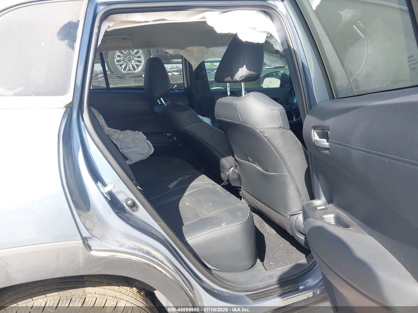 2026 Toyota Corolla Cross Xle VIN: 7MUEAAAG4TV183253 Lot: 45599950
