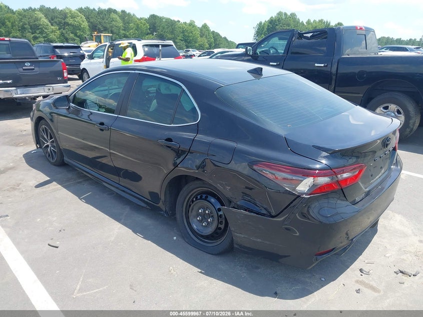 2024 TOYOTA CAMRY auction photo 3