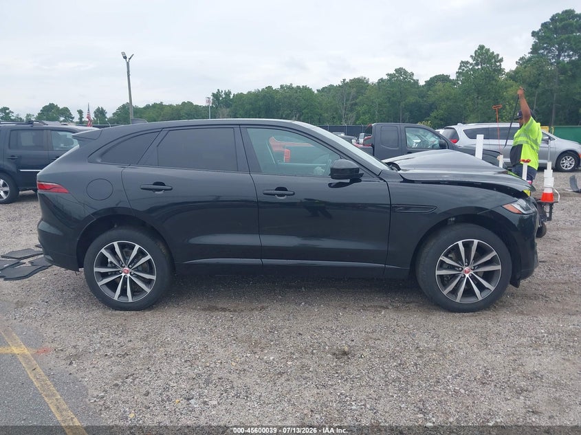 JAGUAR F-PACE - zdjecie 13