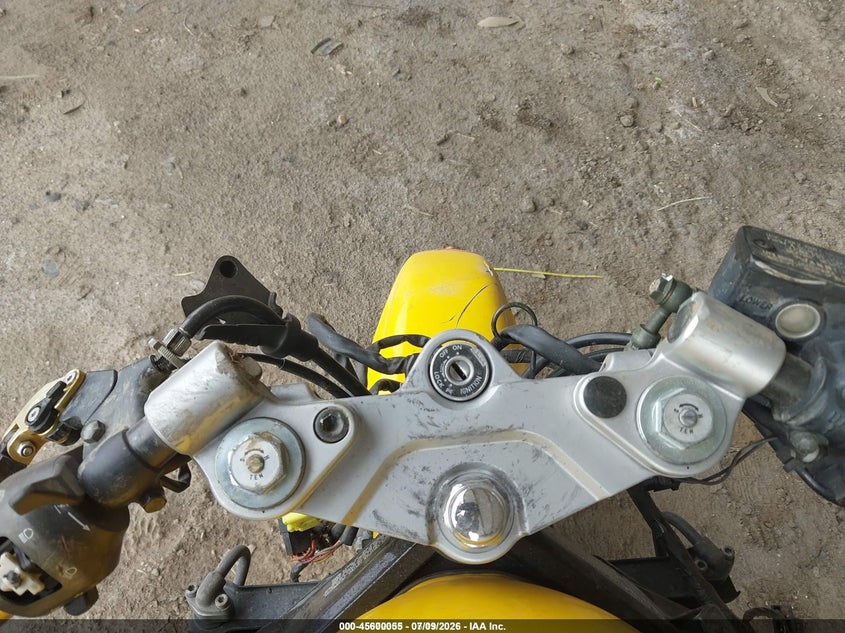 2002 Suzuki Gsx600 F VIN: JS1GN79A222102583 Lot: 45600055
