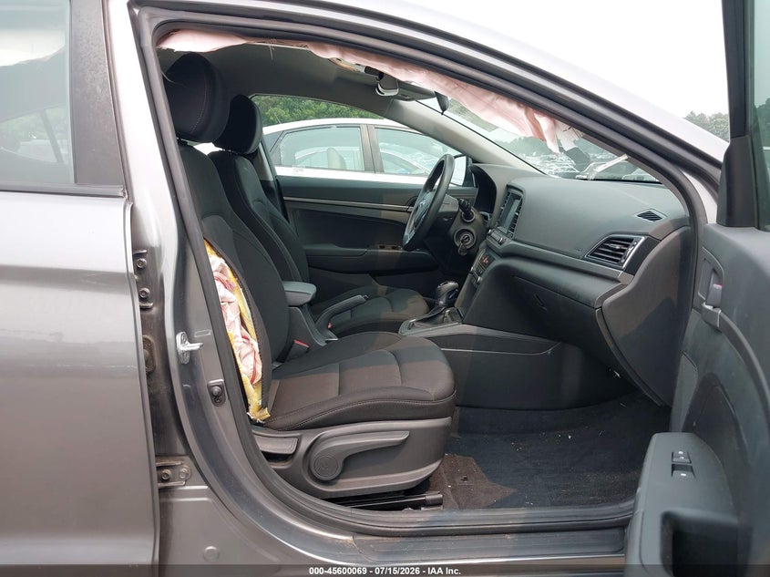 2018 HYUNDAI ELANTRA auction photo 5