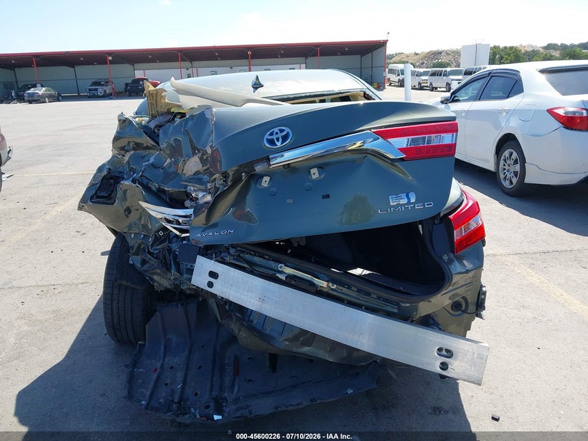 2013 TOYOTA AVALON HYBRID LIMITED · Фото 17