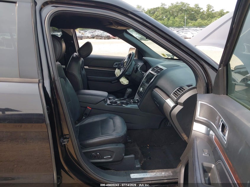 2017 FORD EXPLORER auction photo 5