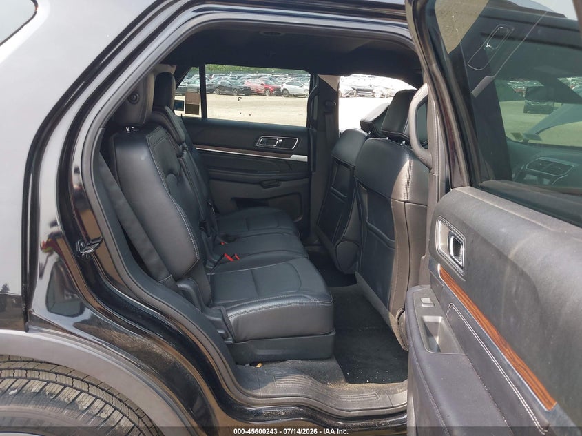 2017 FORD EXPLORER auction photo 8